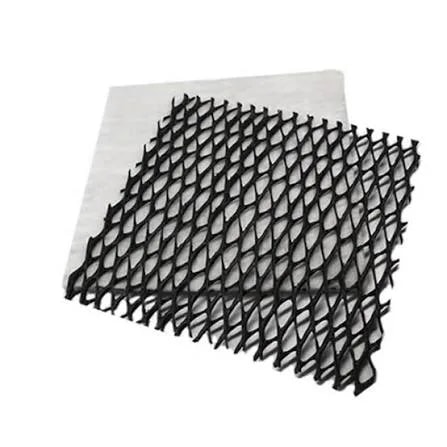 Geonet drainage core with its heat-bonded geotextile filter layer
